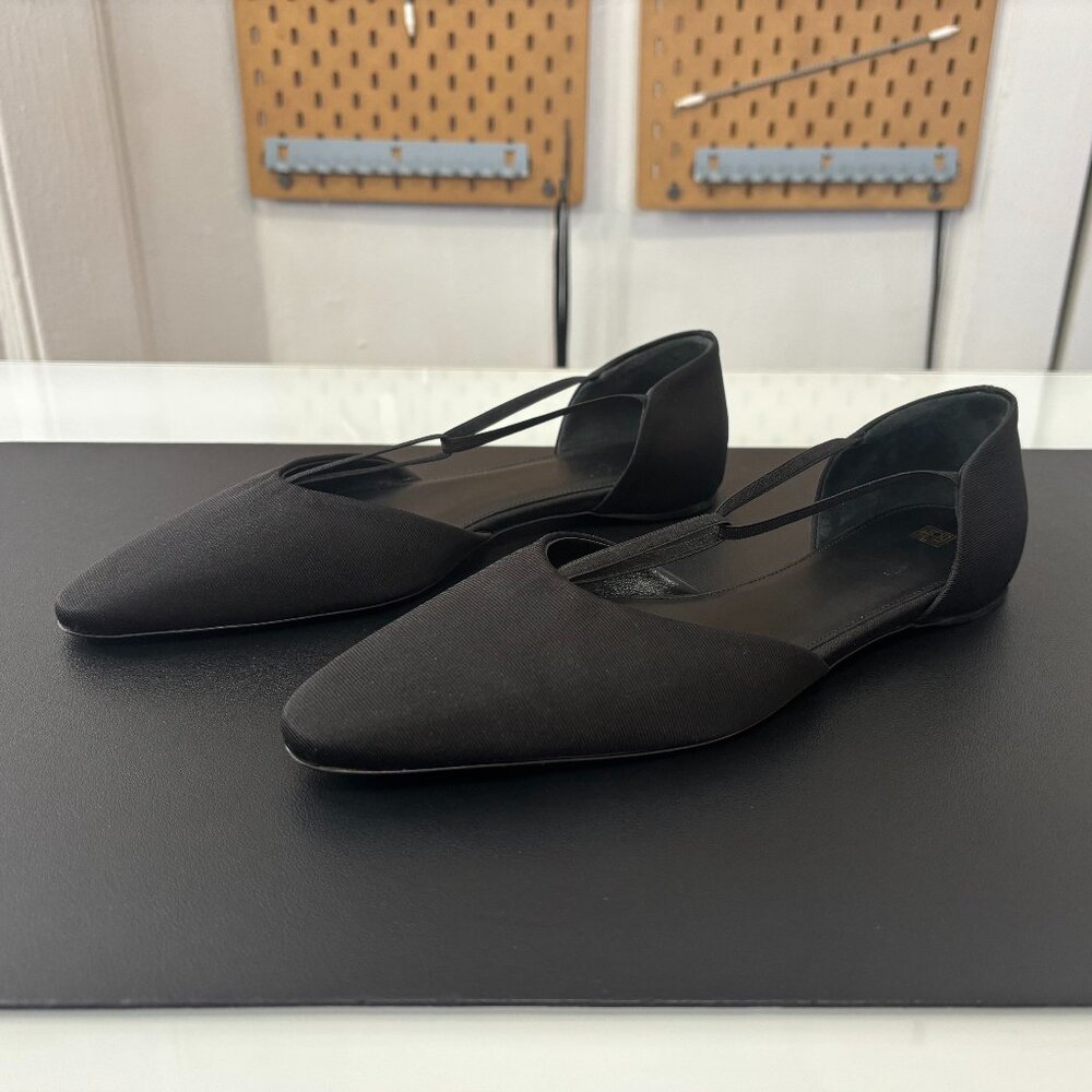 Toteme Pointed Toe T-Strap Ballerina Flats, Black, Size 38, NO BOX.